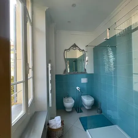 Apartment 3p Carnot *